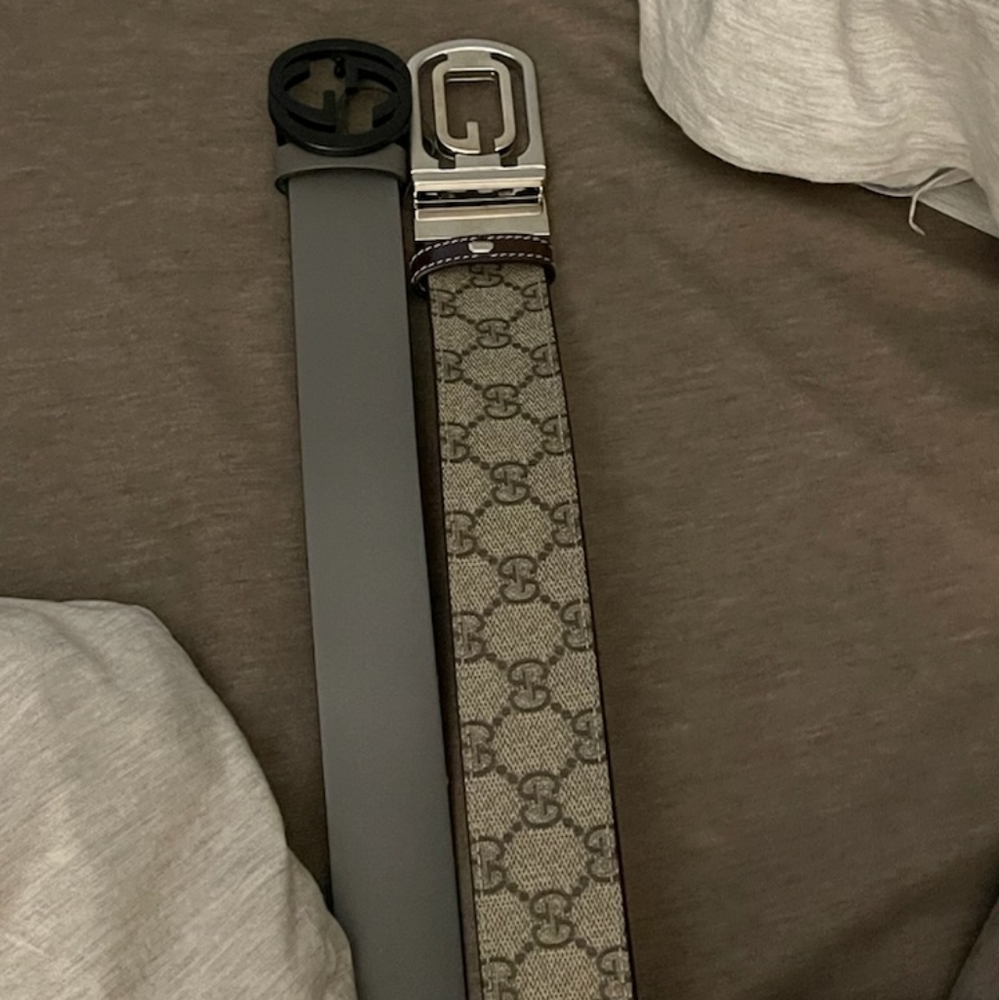 Gucci Reversible Belt comes with dust bag